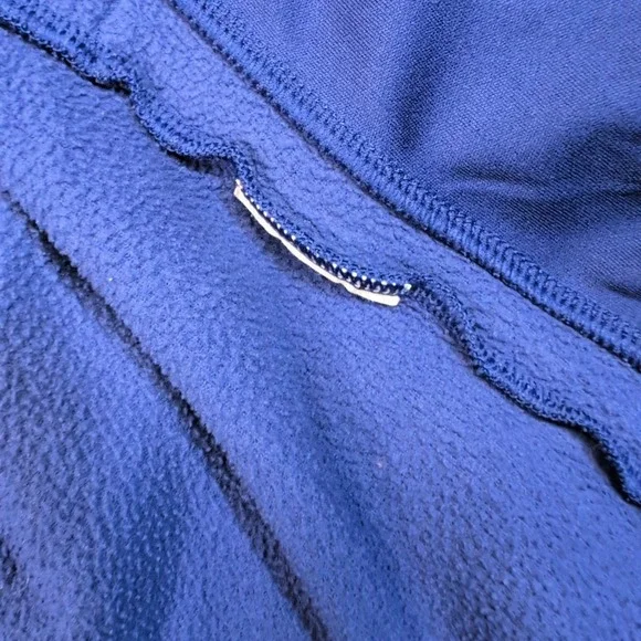 Under Armour Sweatshirt Womens M Purple Hoodie Cold Gear Zip Up Athletic Pockets - Picture 12 of 12